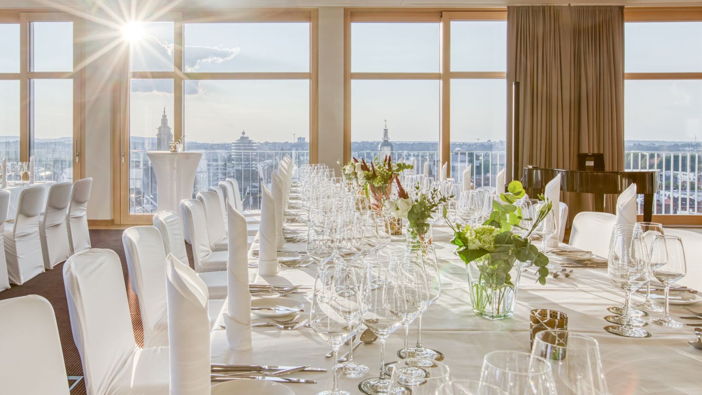 Panoramasaal_Sonne_festlich