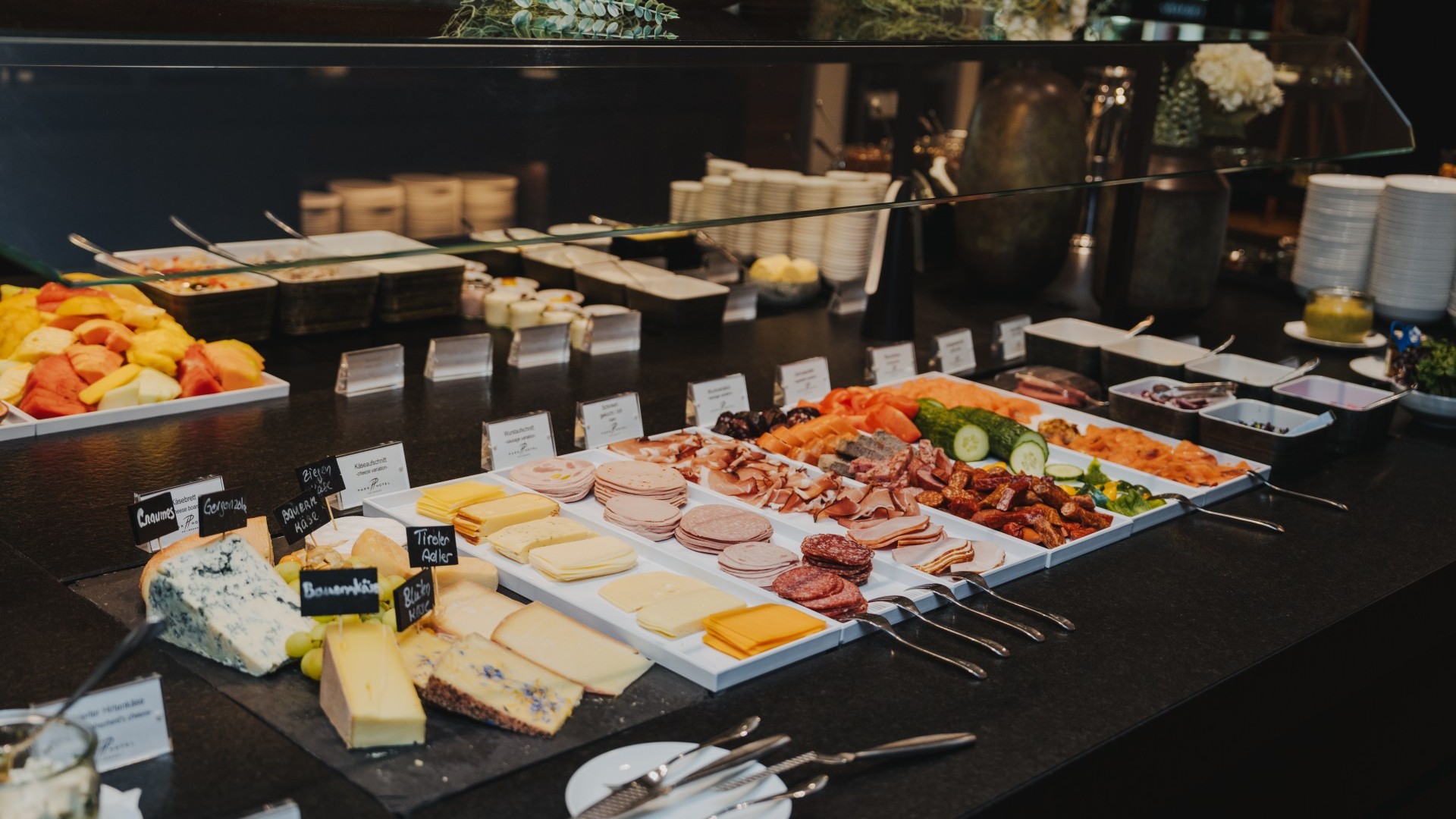 2025-03-17-Parkhotel-Fruehstueck-321